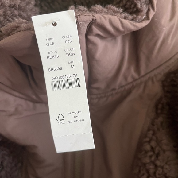 J.Crew new with tags brown Sherpa pull over size medium - Picture 6 of 10